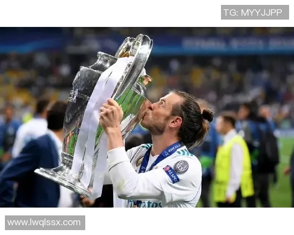 加雷斯贝尔从威尔士天才到世界足坛巨星的辉煌与沉寂之路