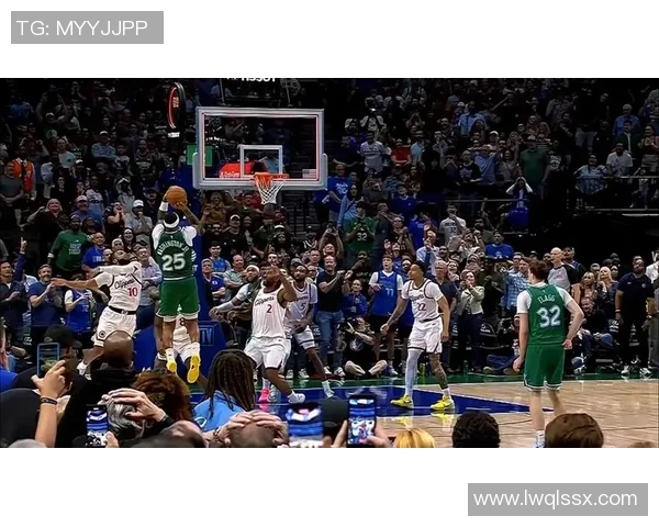 独行侠挑战快船力争季后赛席位 全力争胜展开激烈对决