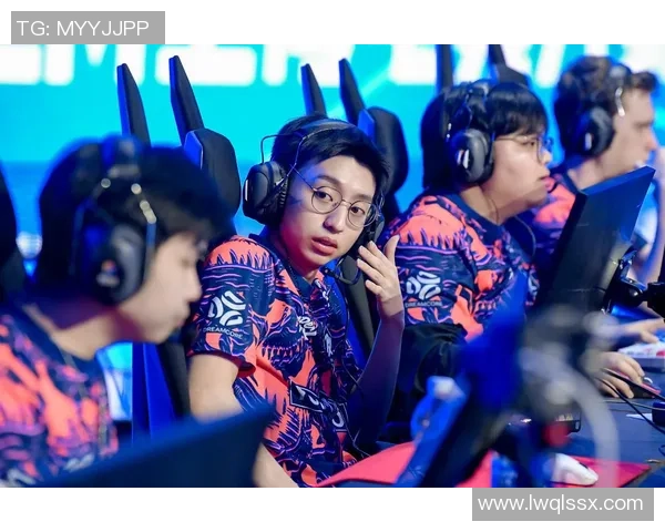 电竞产业蓬勃发展探析：从职业联赛到全球化趋势的深度解读